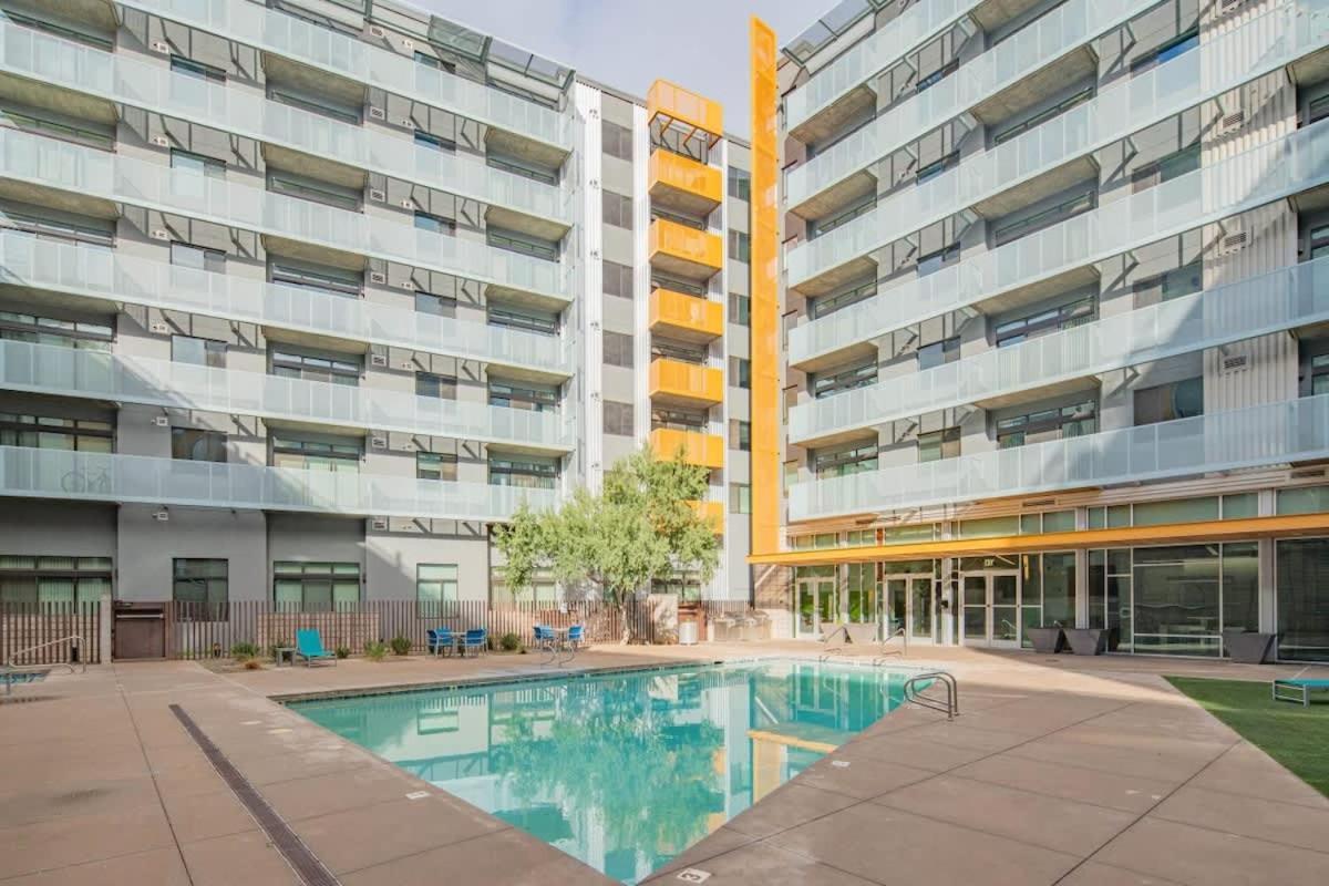 Apartemen Spacious 2bd - Dt- Gym, Pool, Parking Sleep8